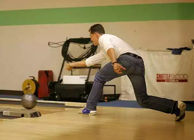 Schumacher beim Bowlen Titel-Bild zur News: Schumacher beim Bowlen