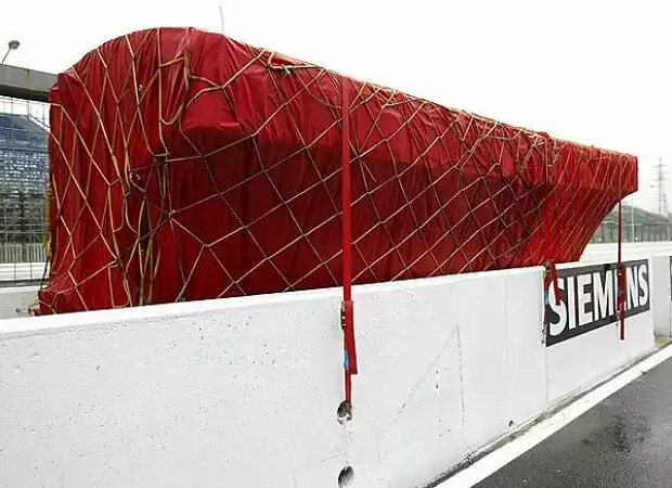 Ferrari-Kommandostand Titel-Bild zur News: Ferrari-Kommandostand