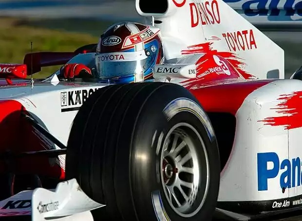 Katsuyuki Hiranaka (Toyota TF104) Titel-Bild zur News: Katsuyuki Hiranaka (Toyota TF104)