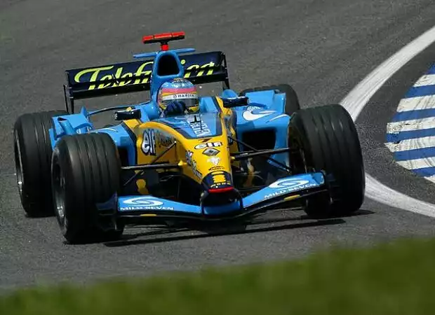Jacques Villeneuve (Renaut R24) Titel-Bild zur News: Jacques Villeneuve (Renaut R24)