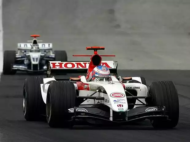 Jenson Button vor Juan-Pablo Montoya Titel-Bild zur News: Jenson Button vor Juan-Pablo Montoya