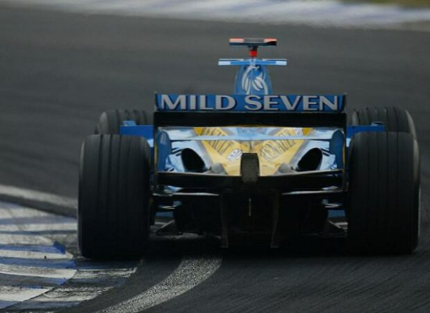 Titel-Bild zur News: Jacques Villeneuve (Renault R24)