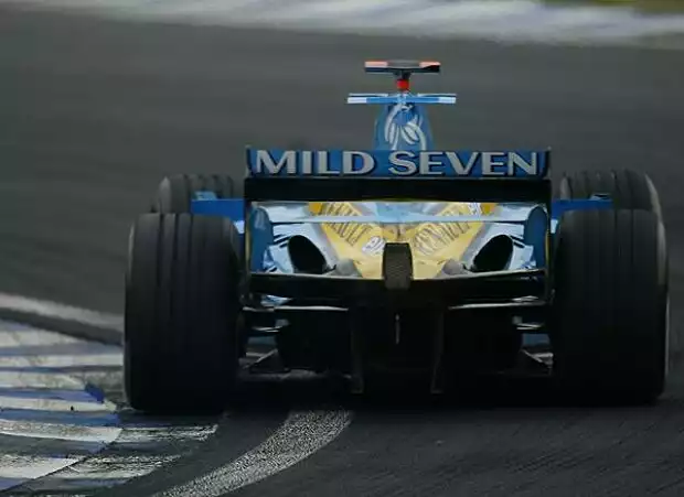 Jacques Villeneuve (Renault R24) Titel-Bild zur News: Jacques Villeneuve (Renault R24)