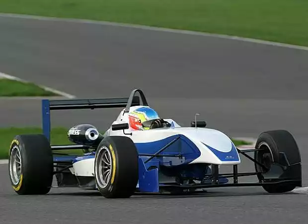 Titel-Bild zur News: Tristan Gommendy im Ligier JS47