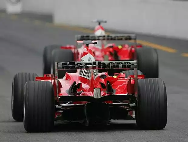 Michael Schumacher und Rubens Barrichello Titel-Bild zur News: Michael Schumacher und Rubens Barrichello