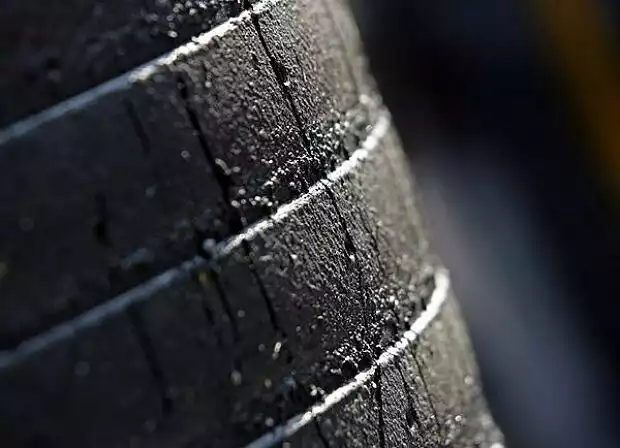 Bridgestone-Reifen Titel-Bild zur News: Bridgestone-Reifen