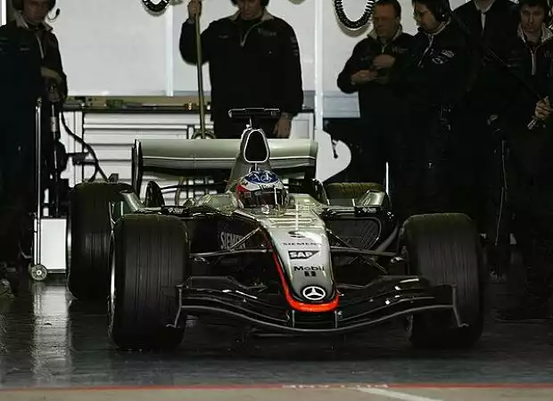 Kimi Räikkönen (McLaren-Mercedes MP4-20) Titel-Bild zur News: Kimi Räikkönen (McLaren-Mercedes MP4-20)