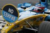 Bild zum Inhalt: Alonso "fliegt" mit leichtem Auto um die Strecke