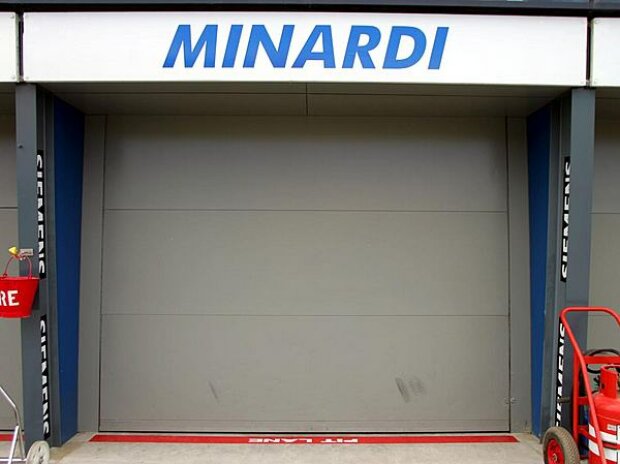 Titel-Bild zur News: Minardi-Garage