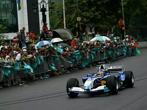 Jacques Villeneuve Titel-Bild zur News: Jacques Villeneuve
