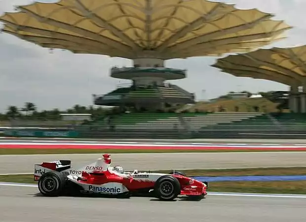 Jarno Trulli (Toyota TF105) Titel-Bild zur News: Jarno Trulli (Toyota TF105)