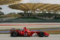 Bild zum Inhalt: Ferrari erlaubt sich noch keine Einschätzung