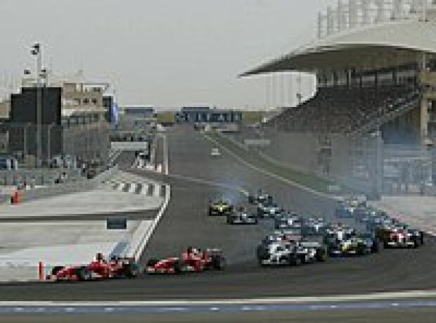 Titel-Bild zur News: Start des Bahrain-Grand-Prix