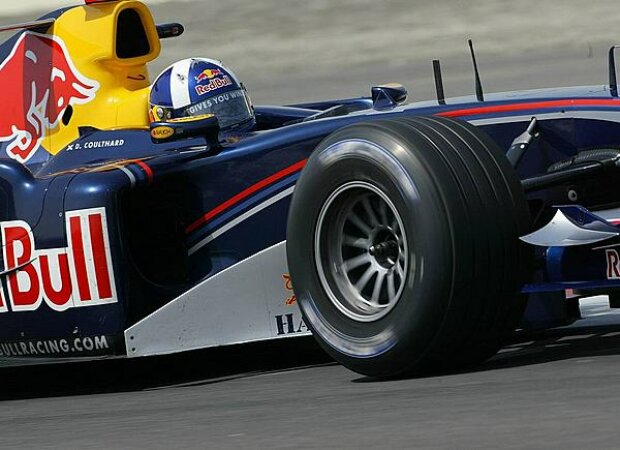 Titel-Bild zur News: David Coulthard (Red Bull-Cosworth RB1)