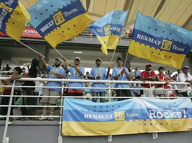 Titel-Bild zur News: Renault-Fans