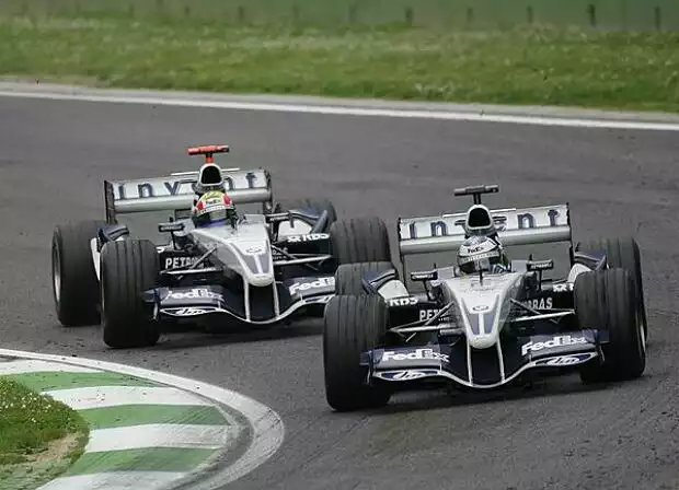 Nick Heidfeld und Mark Webber (beide Williams-BMW FW27) Titel-Bild zur News: Nick Heidfeld und Mark Webber (beide Williams-BMW FW27)
