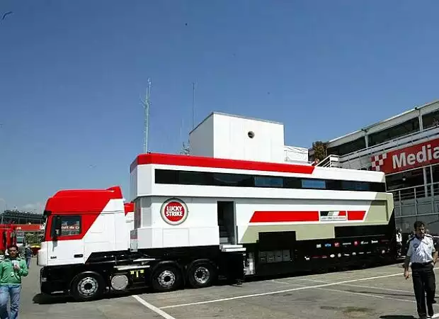 BAR-Honda-Truck Titel-Bild zur News: BAR-Honda-Truck