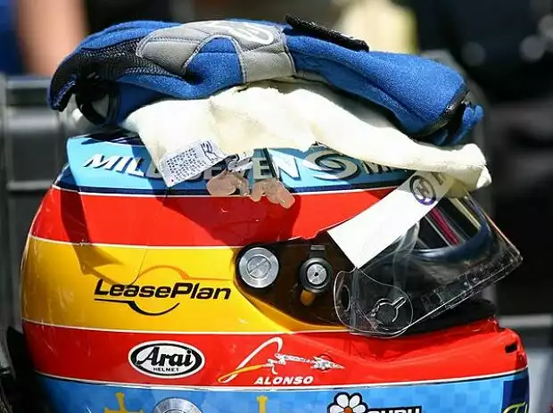 Ausrüstung von Fernando Alonso Titel-Bild zur News: Ausrüstung von Fernando Alonso