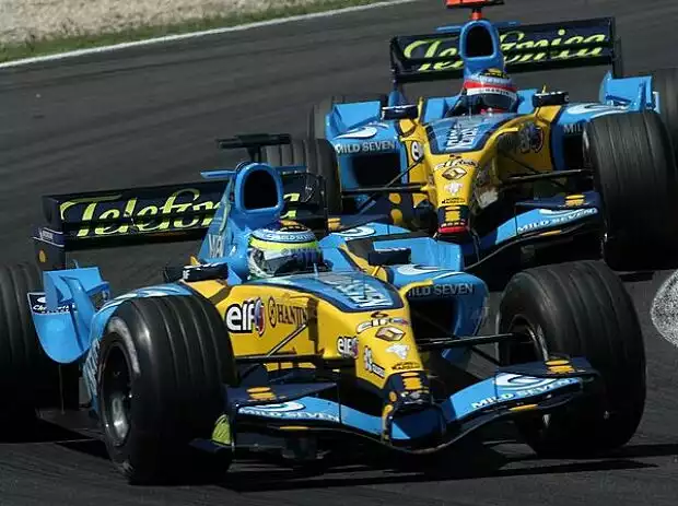 Titel-Bild zur News: Giancarlo Fisichella vor Fernando Alonso