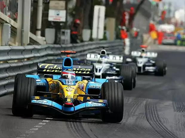 Fernando Alonso vor Nick Heidfeld und Mark Webber Titel-Bild zur News: Fernando Alonso vor Nick Heidfeld und Mark Webber