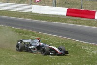 Bild zum Inhalt: Aufregung nach Räikkönens Last-Minute-Crash