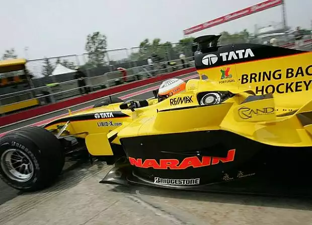 Narain Karthikeyan (Jordan-Toyota EJ15) Titel-Bild zur News: Narain Karthikeyan (Jordan-Toyota EJ15)