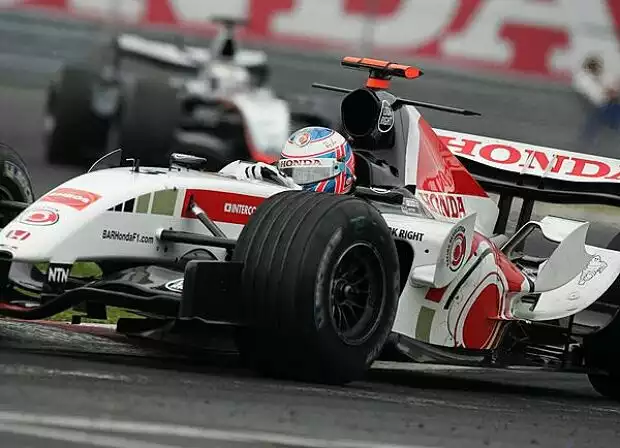 Titel-Bild zur News: Jenson Button (BAR-Honda 007)