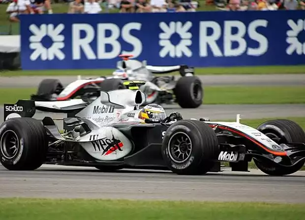 Pedro de la Rosa (McLaren-Mercedes MP4-20) Titel-Bild zur News: Pedro de la Rosa (McLaren-Mercedes MP4-20)