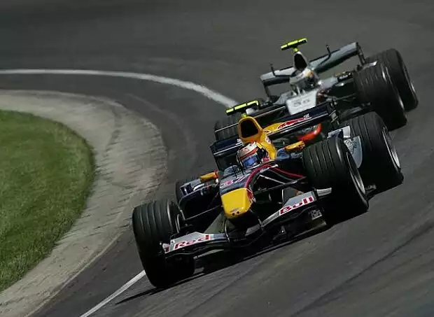 Scott Speed (Red Bul-Cosworth RB1) Titel-Bild zur News: Scott Speed (Red Bul-Cosworth RB1)