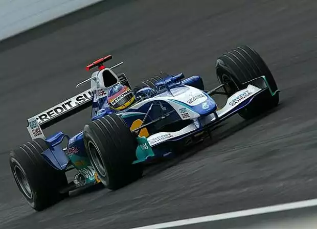 Jacques Villeneuve (Sauber-Petronas C24) Titel-Bild zur News: Jacques Villeneuve (Sauber-Petronas C24)