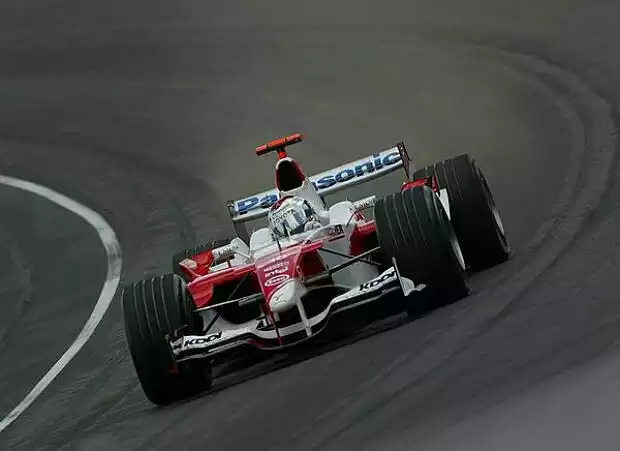 Jarno Trulli (Toyota TF105) Titel-Bild zur News: Jarno Trulli (Toyota TF105)