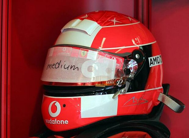 Titel-Bild zur News: Michael Schumachers Helm