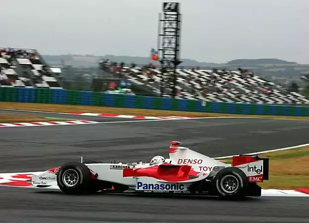 Jarno Trulli (Toyota TF105) Titel-Bild zur News: Jarno Trulli (Toyota TF105)