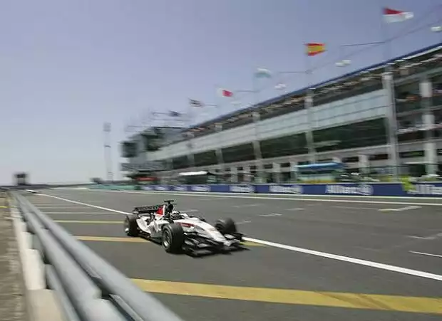 Takuma Sato (BAR-Honda 007) Titel-Bild zur News: Takuma Sato (BAR-Honda 007)