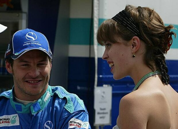 Titel-Bild zur News: Jacques Villeneuve mit Freundin