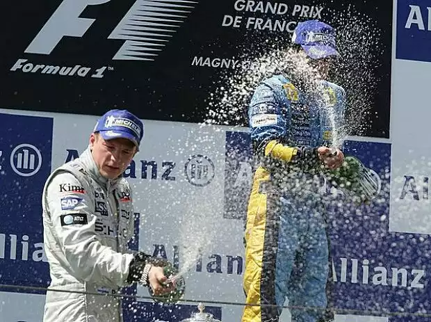 Kimi Räikkönen und Fernando Alonso Titel-Bild zur News: Kimi Räikkönen und Fernando Alonso