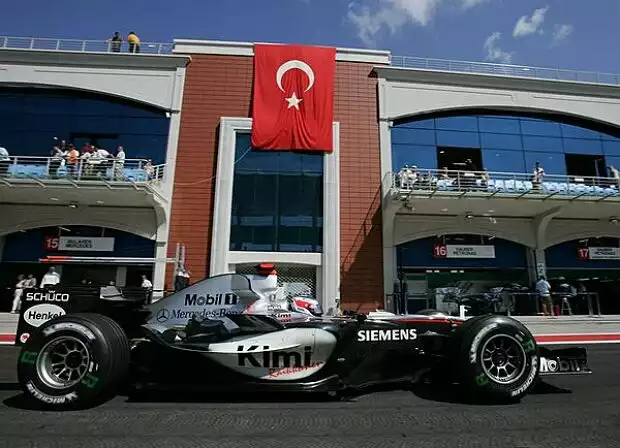 Kimi Räikkönen (McLaren-Mercedes MP4-20) Titel-Bild zur News: Kimi Räikkönen (McLaren-Mercedes MP4-20)