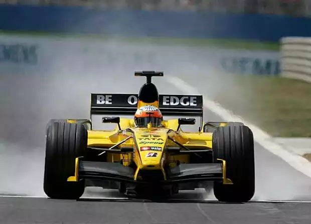 Narain Karthikeyan (Jordan-Toyota EJ15) Titel-Bild zur News: Narain Karthikeyan (Jordan-Toyota EJ15)