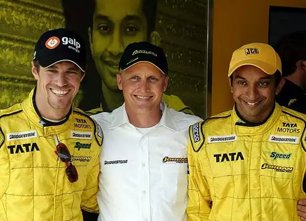 Tiago Monteiro, Johnny Herbert und Narain Karthikeyan Titel-Bild zur News: Tiago Monteiro, Johnny Herbert und Narain Karthikeyan