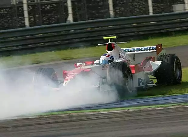 Olivier Panis (Toyota TF105 (V8)) Titel-Bild zur News: Olivier Panis (Toyota TF105 (V8))