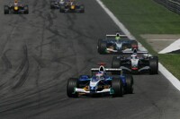 Jacques Villeneuve vor Räikkönen und Massa