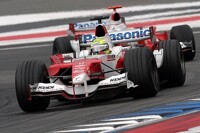 Ralf Schumacher und Jarno Trulli (beide Toyota TF105)