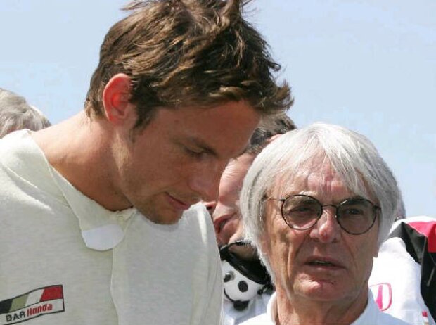 Titel-Bild zur News: Jenson Button und Bernie Ecclestone