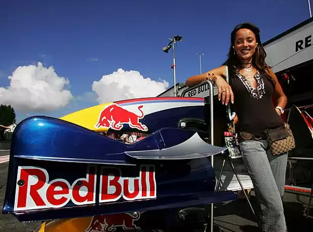 Titel-Bild zur News: Red-Bull-Model