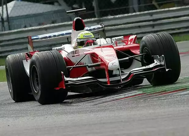 Ralf Schumacher (Toyota TF105) Titel-Bild zur News: Ralf Schumacher (Toyota TF105)