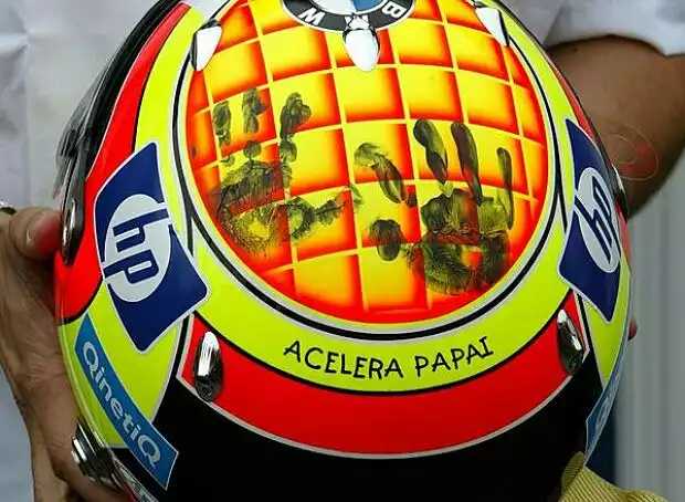 Helm von Antonio Pizzonia Titel-Bild zur News: Helm von Antonio Pizzonia