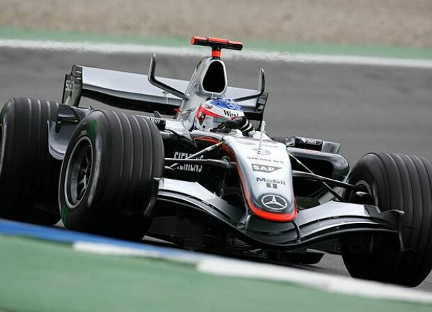 Kimi Räikkönen (McLaren-Mercedes MP4-20)