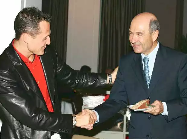 Michael Schumacher und Peter Sauber Titel-Bild zur News: Michael Schumacher und Peter Sauber