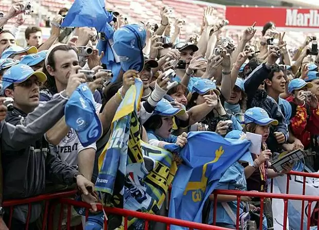 Fans von Fernando Alonso Titel-Bild zur News: Fans von Fernando Alonso