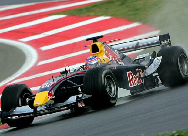 Neel Jani (Red Bull-Cosworth RB5) Neel Jani (Red Bull-Cosworth RB5)